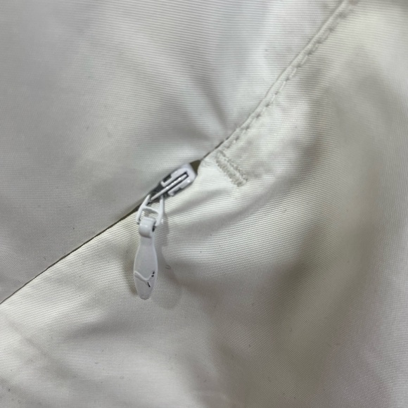 Puma White Light Jacket Large Women’s - Picture 11 of 12